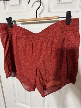 Athleta Mesh Racer Run Short 4” Athletic Shorts Large